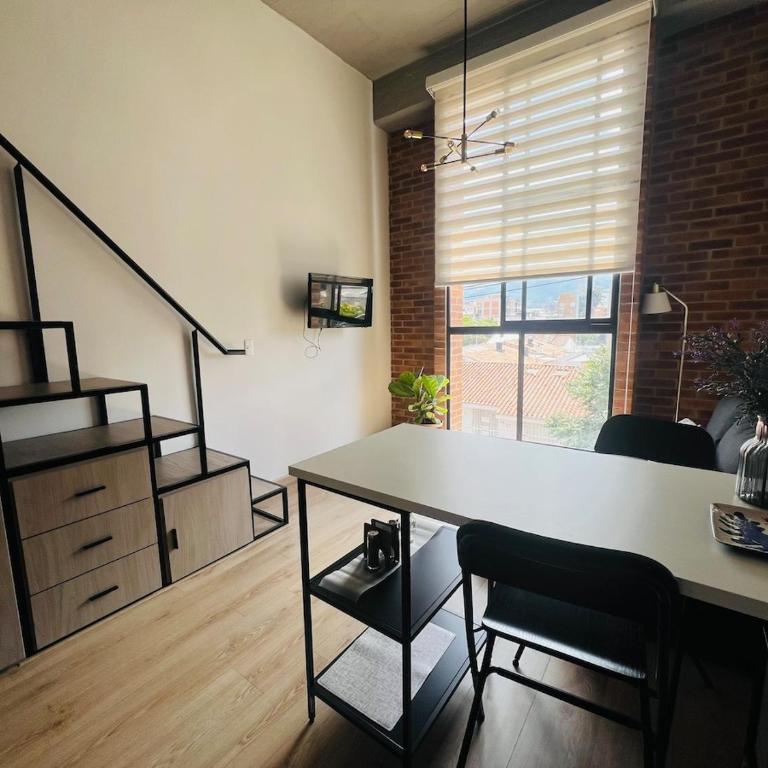 New! Modern Loft with Mezzanine, Cozy & Unique - Apartamento de 1 dormitorio - 3