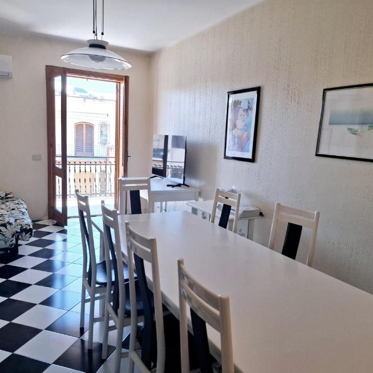 Naxos Beach Apartment - Sea View and Beach 100m - Giardini Naxos - Three-Bedroom Premium Apartment with Resort View - 53