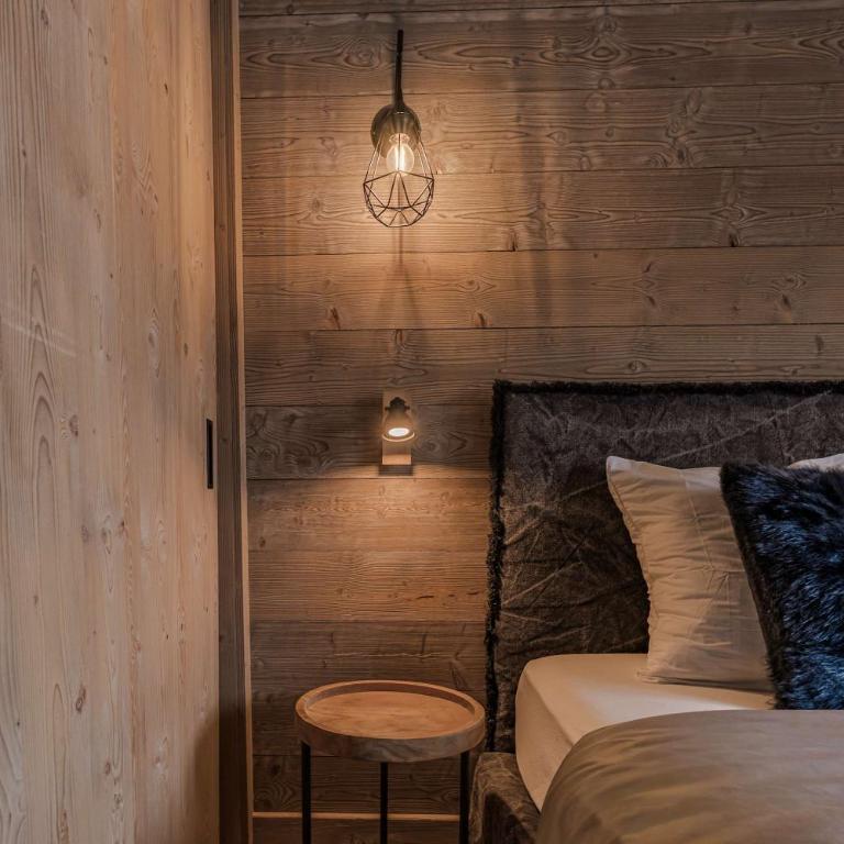 Megeve Luxury Spa Escape with views and parking - Apartment - 28