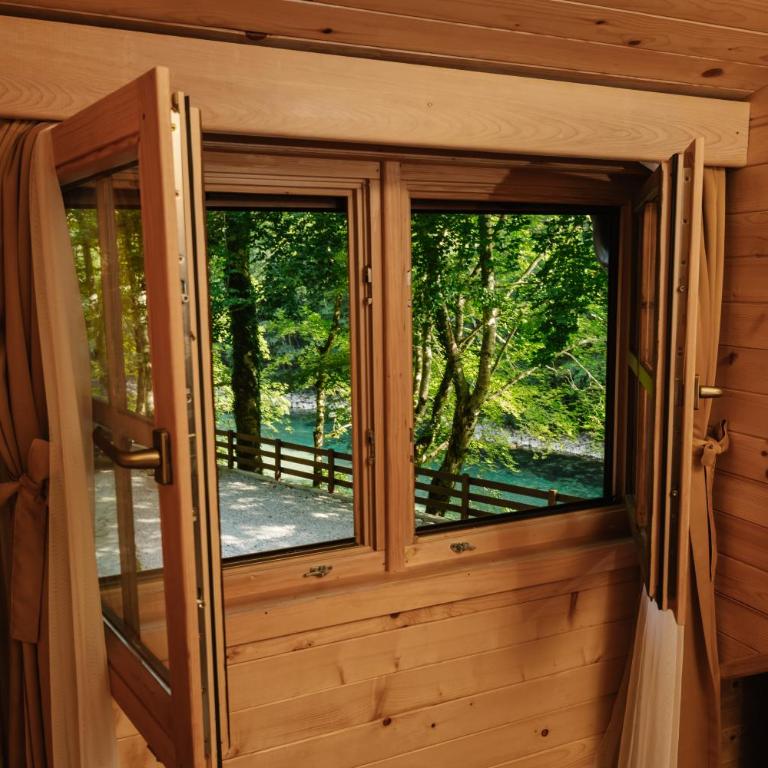 Hotel Porto Tara - Two-Bedroom Apartment with River View - 15