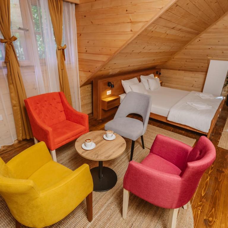 Hotel Porto Tara - Two-Bedroom Apartment with River View - 7