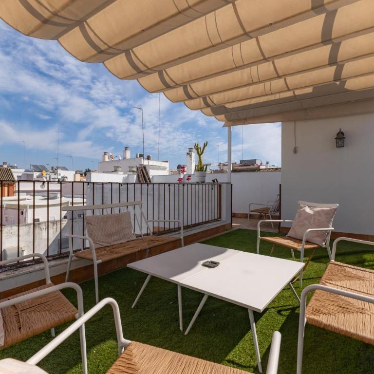 Tentudia Charming Apartments with Private Roof-Top or Patio in San Bernardo By OCityzen - Three-Bedroom Apartment with Private Rooftop - First Floor - 3