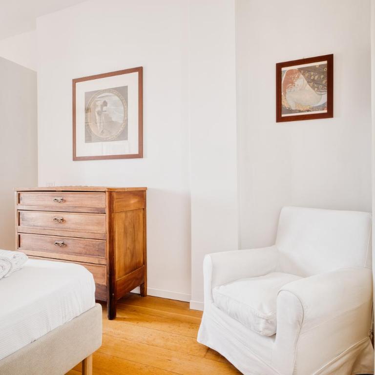 Top-floor penthouse with panoramic terrace - 20 minutes from San Siro & Duomo - Appartamento con 2 Camere da Letto - 7