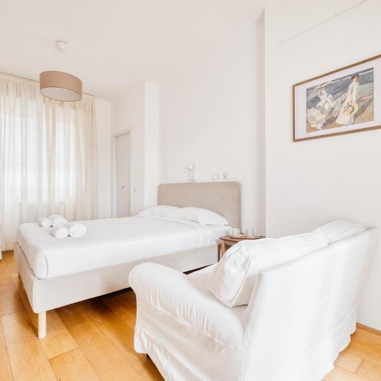 Top-floor penthouse with panoramic terrace - 20 minutes from San Siro & Duomo - Appartamento con 2 Camere da Letto - 9