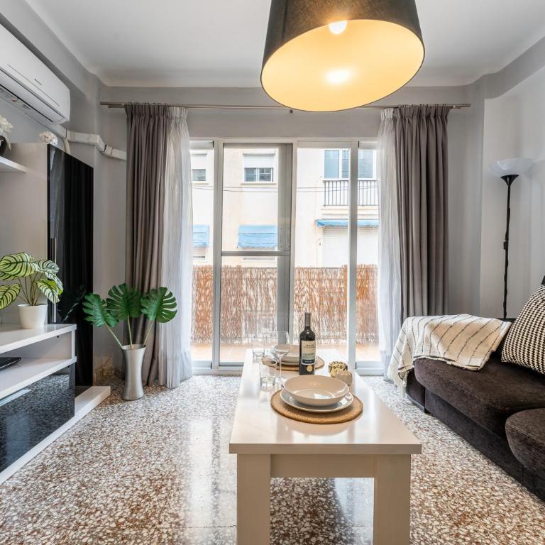 MalagaSuite Three Rooms Arapiles - Apartamento de 3 dormitorios - 1