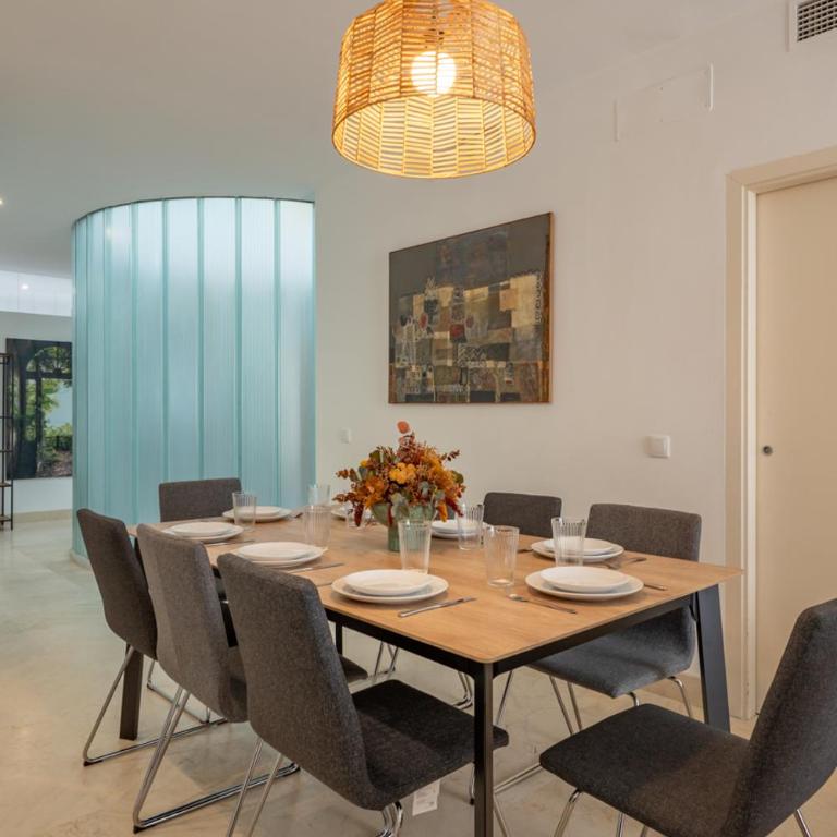 Tentudia Charming Apartments with Private Roof-Top or Patio in San Bernardo By OCityzen - Three-Bedroom Apartment with Private Rooftop - First Floor - 28