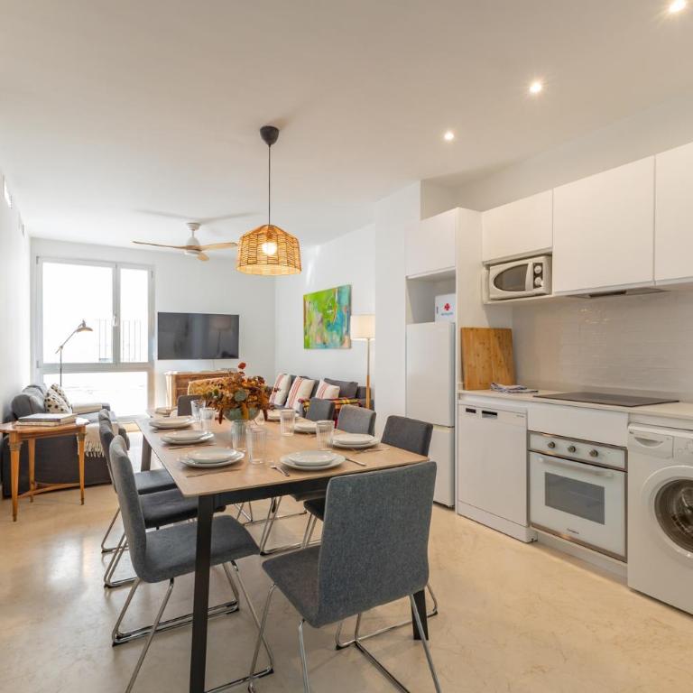 Tentudia Charming Apartments with Private Roof-Top or Patio in San Bernardo By OCityzen - Three-Bedroom Apartment with Private Rooftop - First Floor - 26
