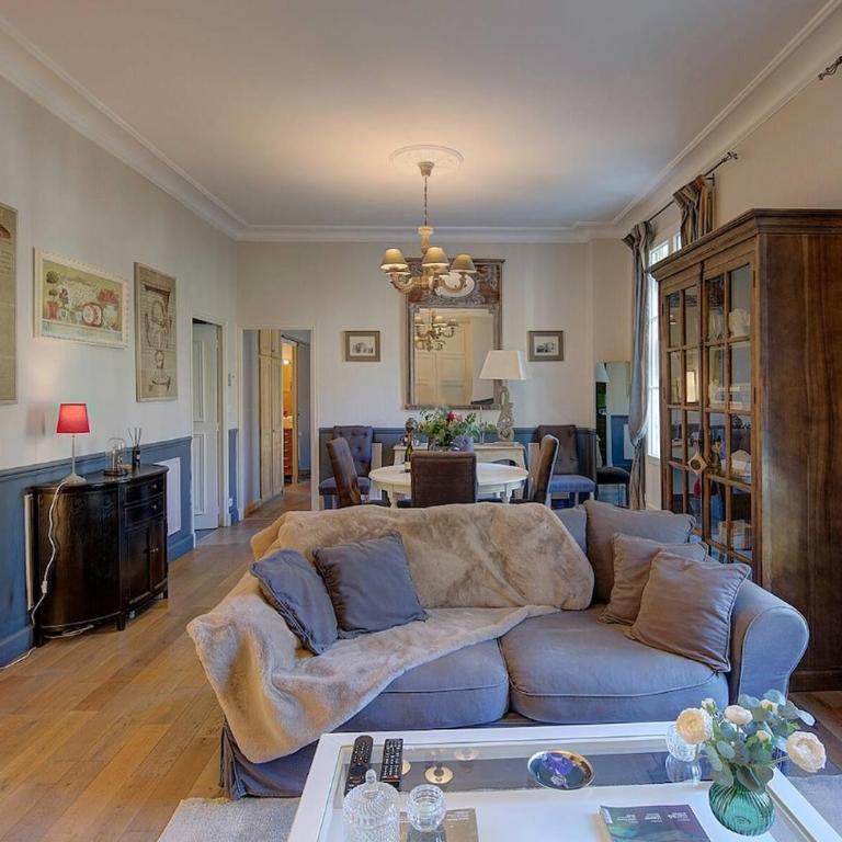 Appartement de charme - Hyper Centre - Wifi - Apartment mit 2 Schlafzimmern und Balkon - 2