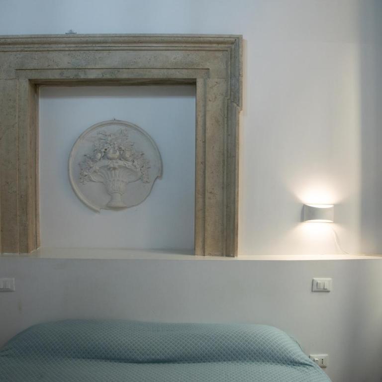 Flowers Apartments Rome City Center - Suite King con 1 Camera da Letto e Divano-Letto - Edificio Separato - 3