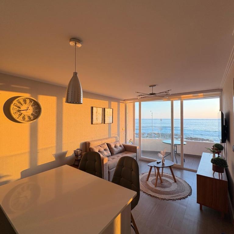 Deapartamento al Océano-Primer Linea ,Península Cavancha - One-Bedroom Apartment - 2