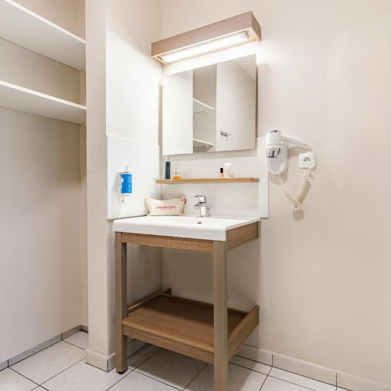 Appart'City Classic Annemasse Centre - Pays de Genève - Studio Double - 3