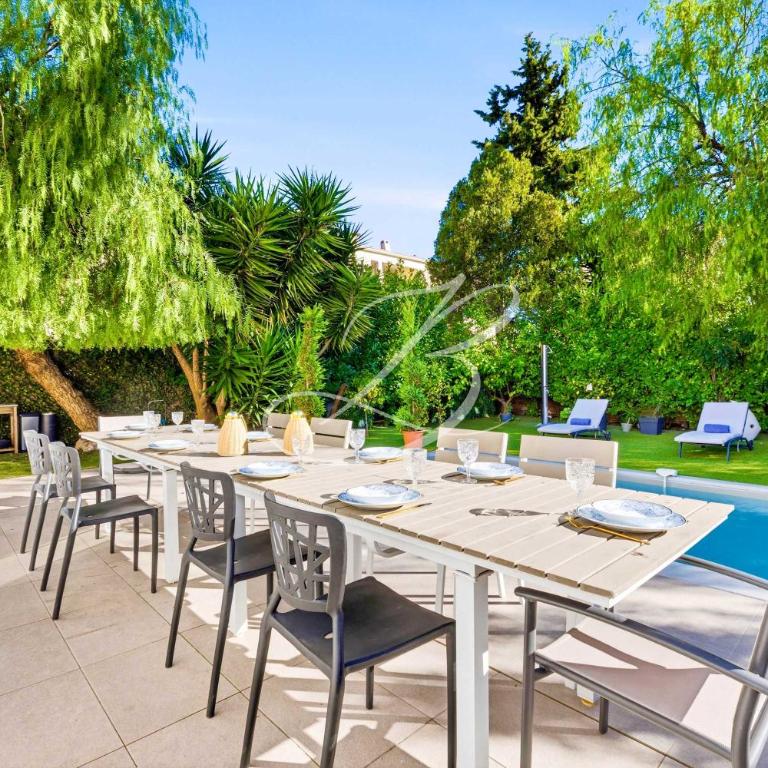 Villa Anna for 10 people with a pool and garden - Villa - 9