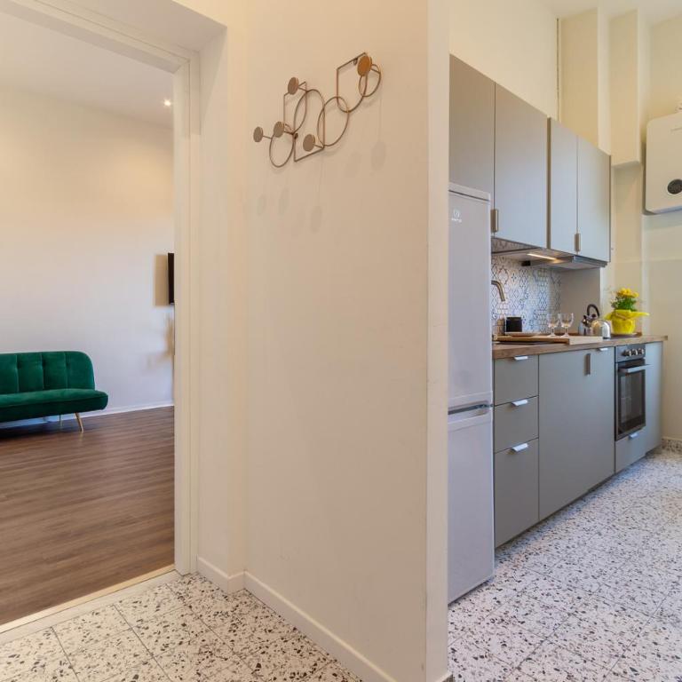 Stella Merulana - Appartamento con 2 Camere da Letto - 26