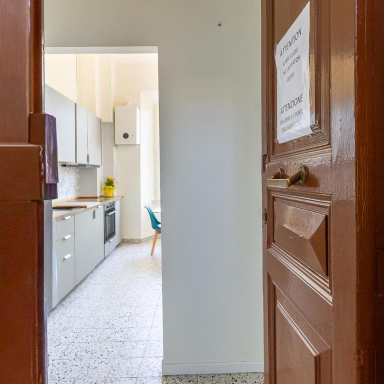 Stella Merulana - Appartamento con 2 Camere da Letto - 34