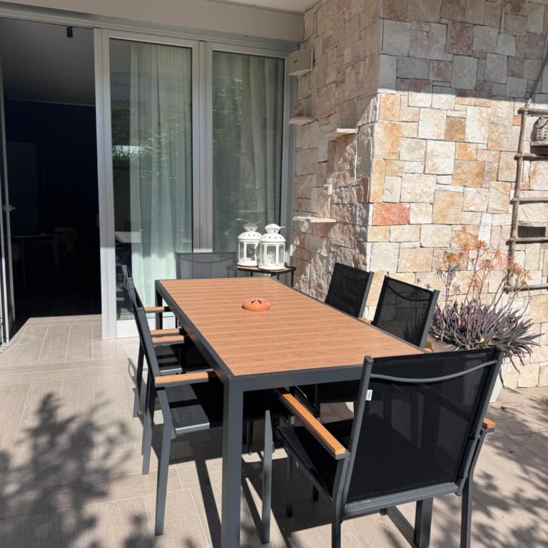 Cristina Home - One-Bedroom Apartment - 16