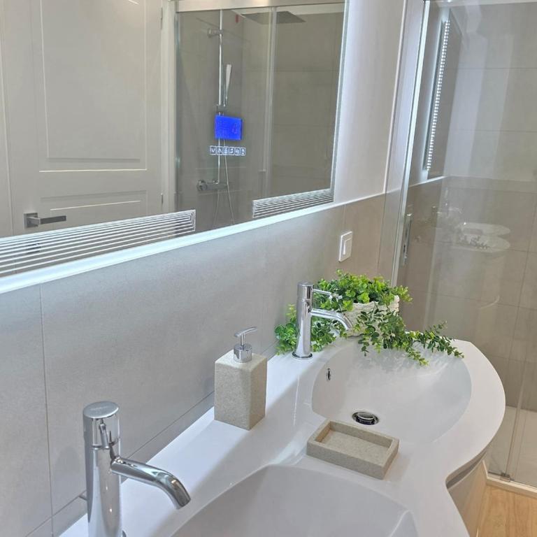 Ampio e centralissimo Trilocale Meri - Two-Bedroom Apartment - 26