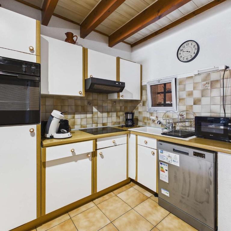 Villa confortable 3 pièces, 6 pers, terrasse et parking privé - FR-1-326-411 - Villa - 8