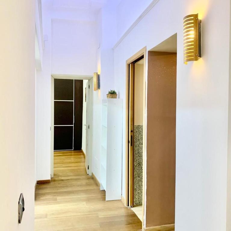 Loft vicino Vaticano, Castel Sant'Angelo & Trastevere - Appartamento con 2 Camere da Letto - 11