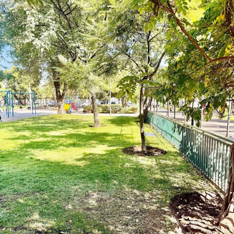 Espectacular con dos estacionamientos - Apartamento - 53
