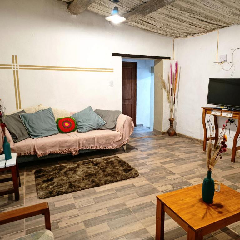 Alquiler Temporario Dona Elena Tilcara - Three-Bedroom Vacation Home - 7