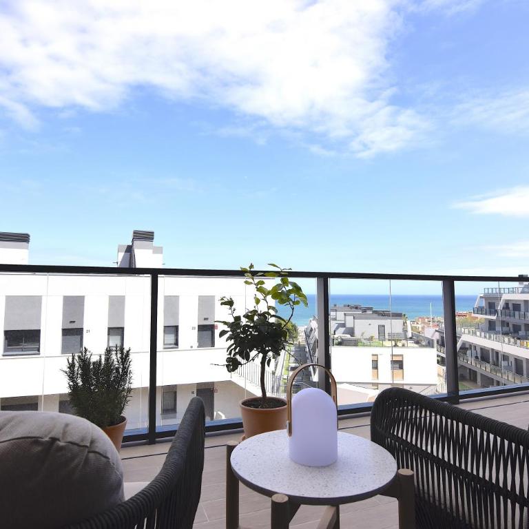 Exclusivo apartamento de lujo con vistas al mar - Two-Bedroom Apartment - 2