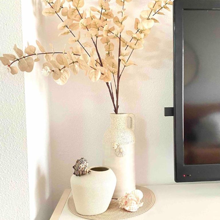 Costa Blanca Beach Apartment with Sunny Balcony & Pool - Apartamento de 2 dormitorios - 21