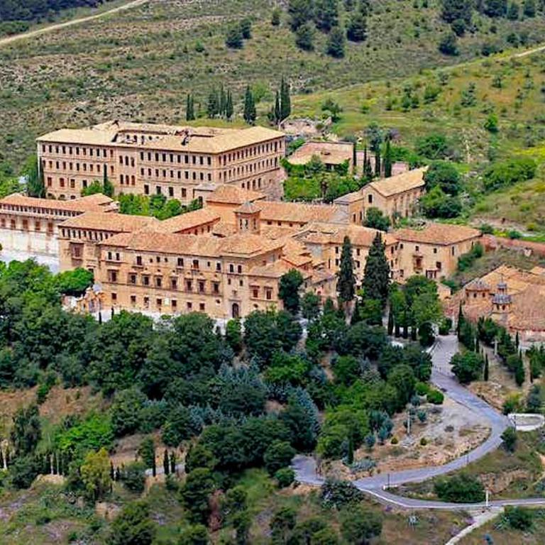 Calm Oasis with Amazing Views in Granada - One-Bedroom Apartment - 17