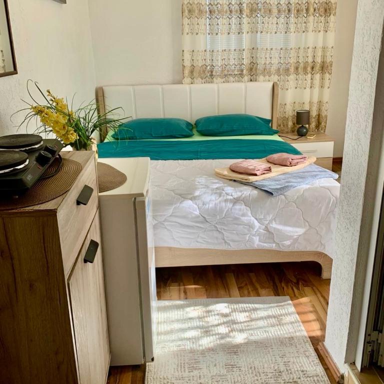 Apartments Zuto - Dvokrevetna Soba sa Bračnim Krevetom i Pogledom na More - 7