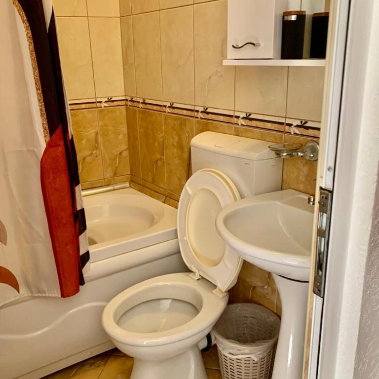 Apartments Zuto - Dvokrevetna Soba sa Bračnim Krevetom i Pogledom na More - 5