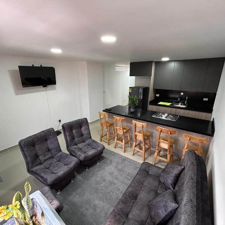 Apartment 703 Buenos Aires Medellin - Two-Bedroom Apartment with City View - 2
