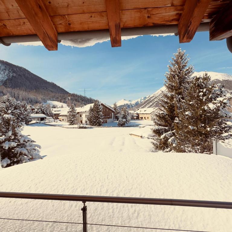 Alpine Home with Lounge - 10 min from St Moritz - Standard Apartment mit 3 Schlafzimmern - 32