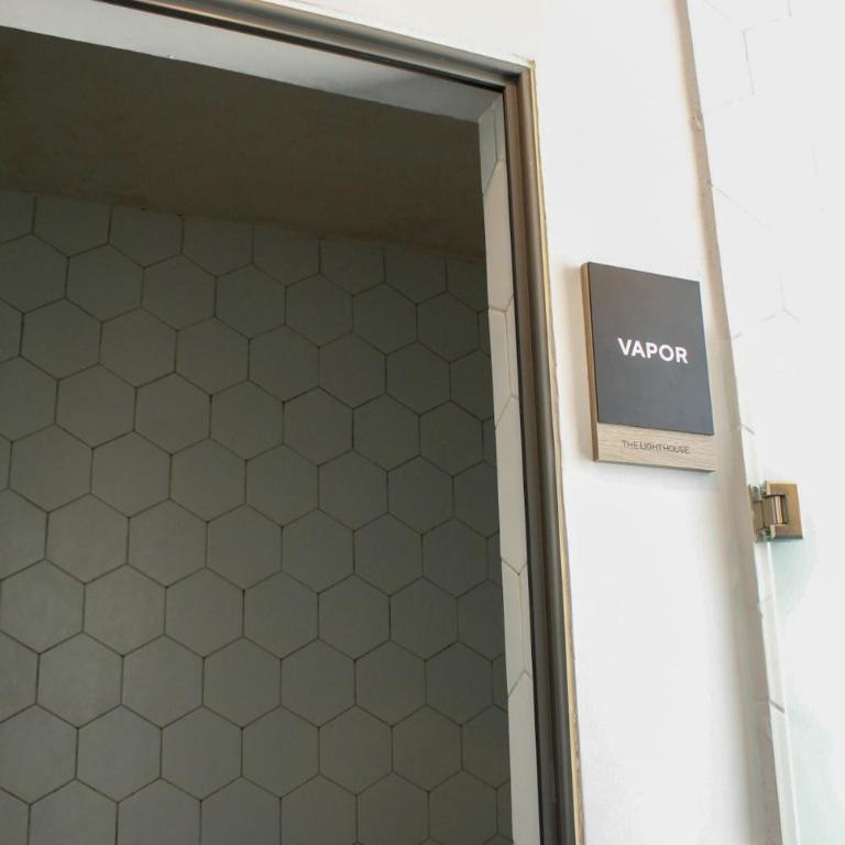 Luxury Apartment Near Akron Pool Gym & Rooftop - One-Bedroom Apartment - 5