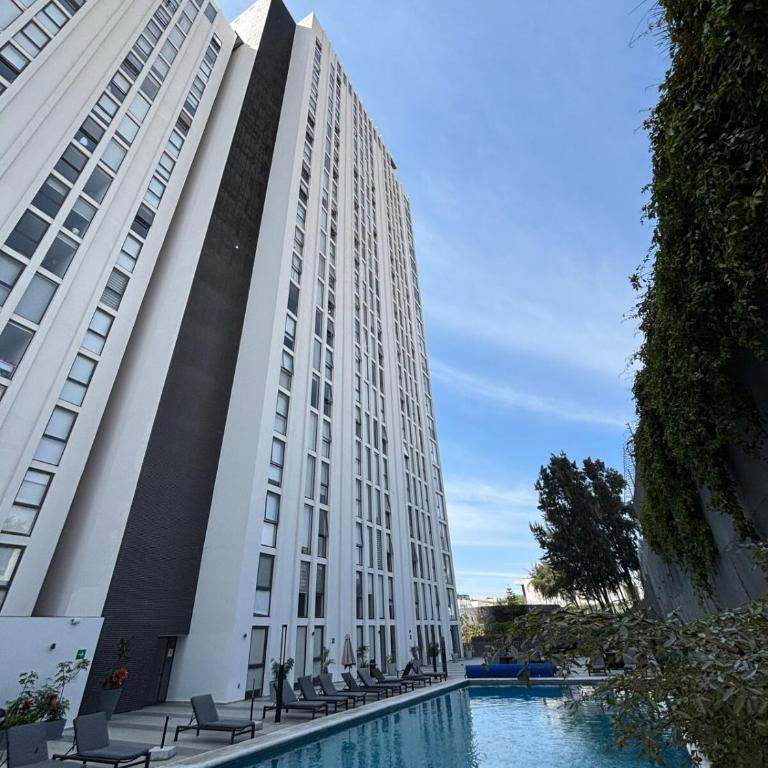 Luxury Apartment Near Akron Pool Gym & Rooftop - One-Bedroom Apartment - 6