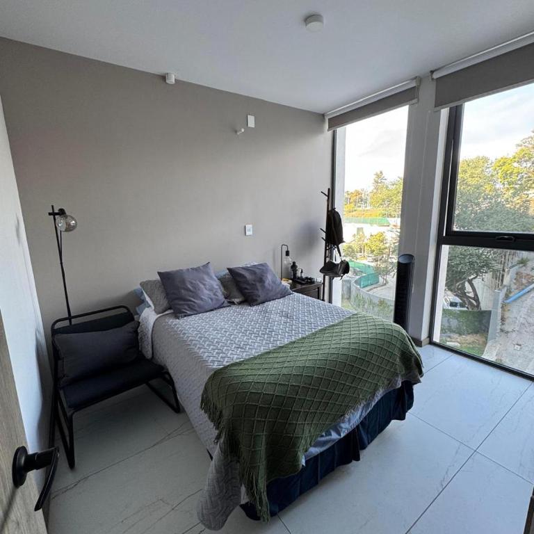 Luxury Apartment Near Akron Pool Gym & Rooftop - One-Bedroom Apartment - 7