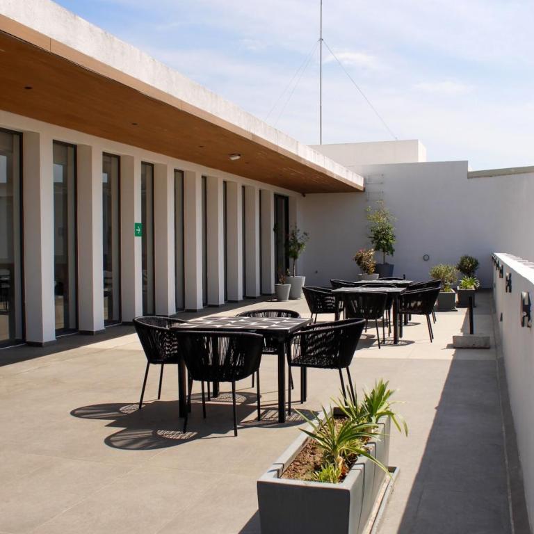Luxury Apartment Near Akron Pool Gym & Rooftop - One-Bedroom Apartment - 20