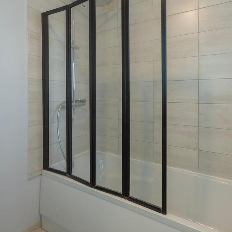 Nid des Loriots - 3 Ch - Parking - Belle Beille Université - Three-Bedroom Apartment - 20