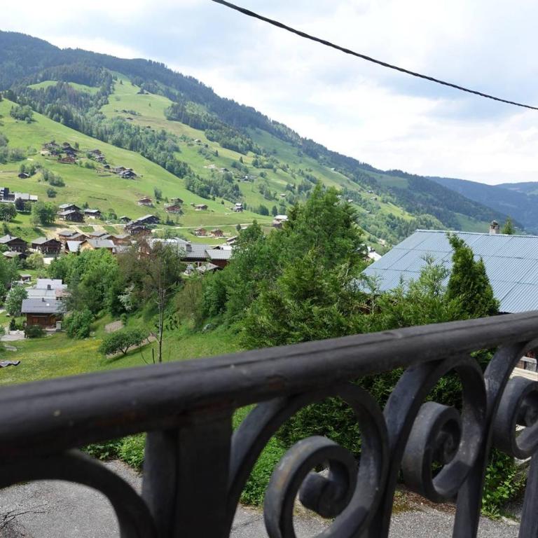 Appart spacieux dans chalet traditionnel avec balcon pour 5 pers. à Arêches-Beaufort - FR-1-342-146 - Apartment - 13