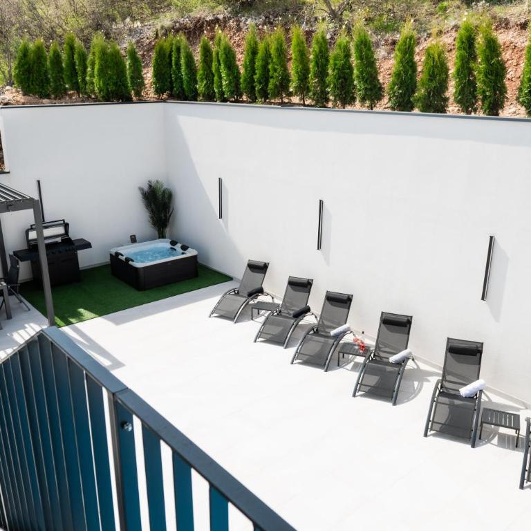 Modern Villa Mia Mostar near Old Bridge & Pool - Deluks Vila - 67