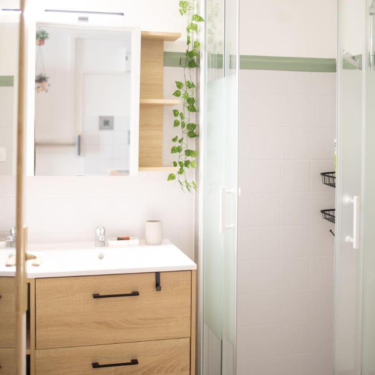 Studio cosy-Proche Thermes-Confort-Parking facile - Appartement 1 Chambre - 5