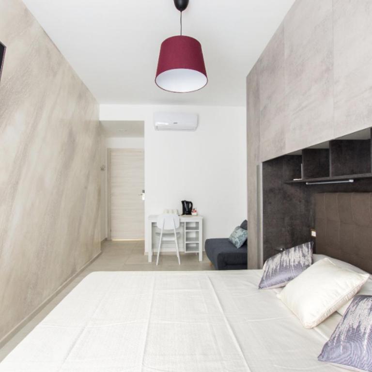 Domus Vera - Camera Tripla con Bagno Privato - 11