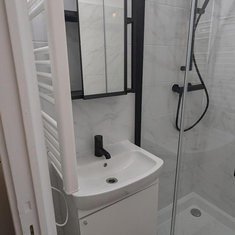 Studio avec Terrasse - Piscine - Tennis - Gardien - Appartement 1 Chambre - 20