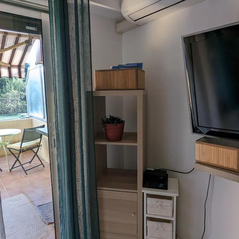 Studio avec Terrasse - Piscine - Tennis - Gardien - Appartement 1 Chambre - 9
