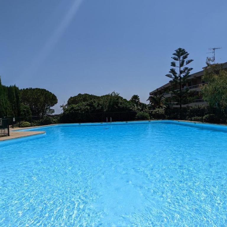 Studio avec Terrasse - Piscine - Tennis - Gardien - Appartement 1 Chambre - 27
