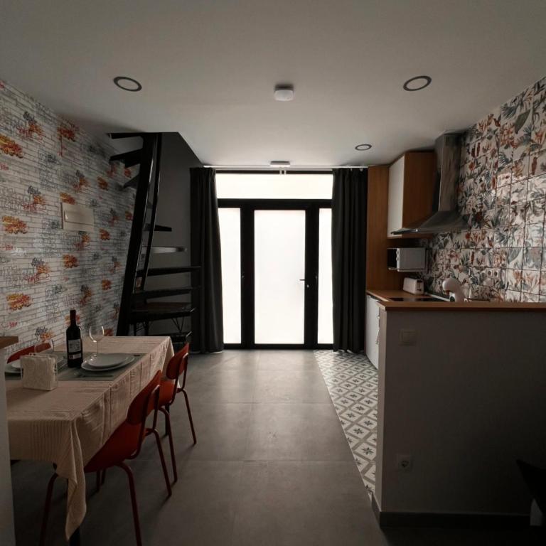 R7 Loft premium trabajo y descanso junto a Metro Madrid - One-Bedroom Apartment - 3