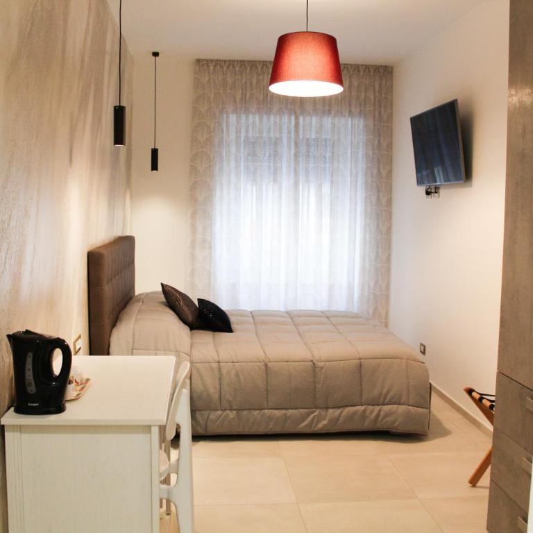 Domus Vera - Camera Matrimoniale con Bagno Privato - 16
