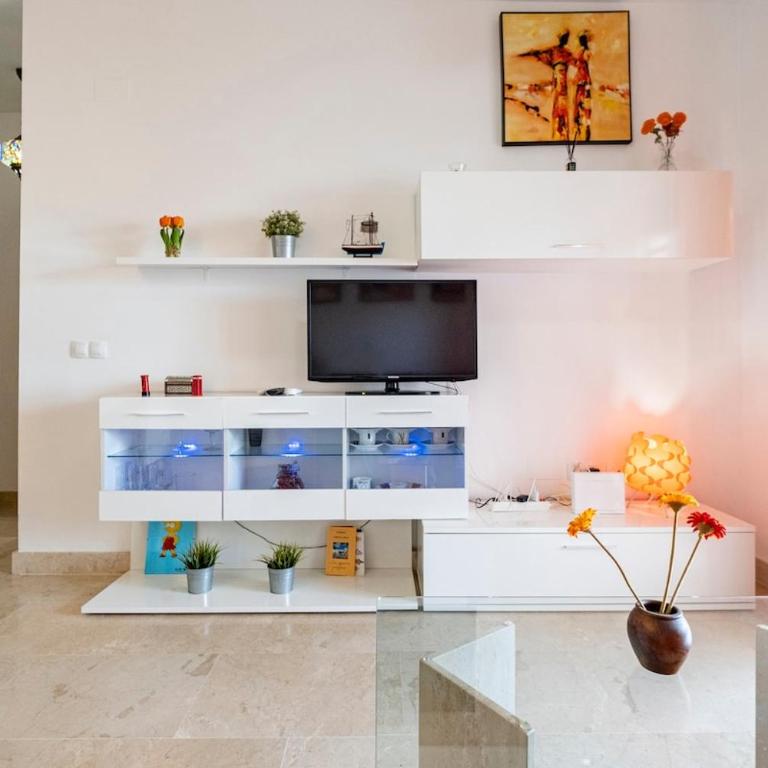 Benalmádena, apartamento con piscina y pista de pádel - Apartamento de 2 dormitorios - 36