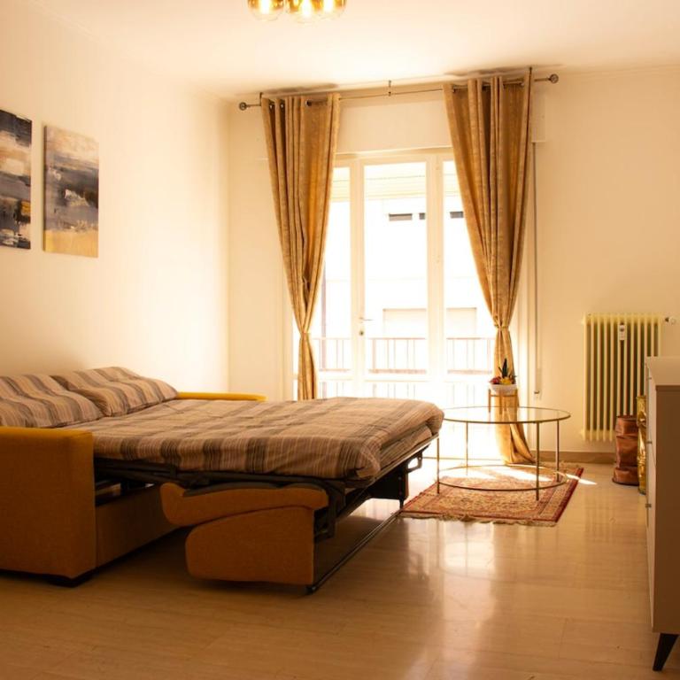 Venezia 15min Bus sotto WiFi A C - Appartamento con 2 Camere da Letto, Balcone e Terrazza - 42
