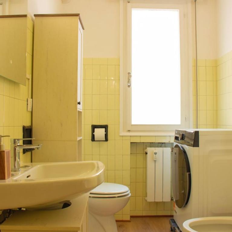 Venezia 15min Bus sotto WiFi A C - Appartamento con 2 Camere da Letto, Balcone e Terrazza - 28