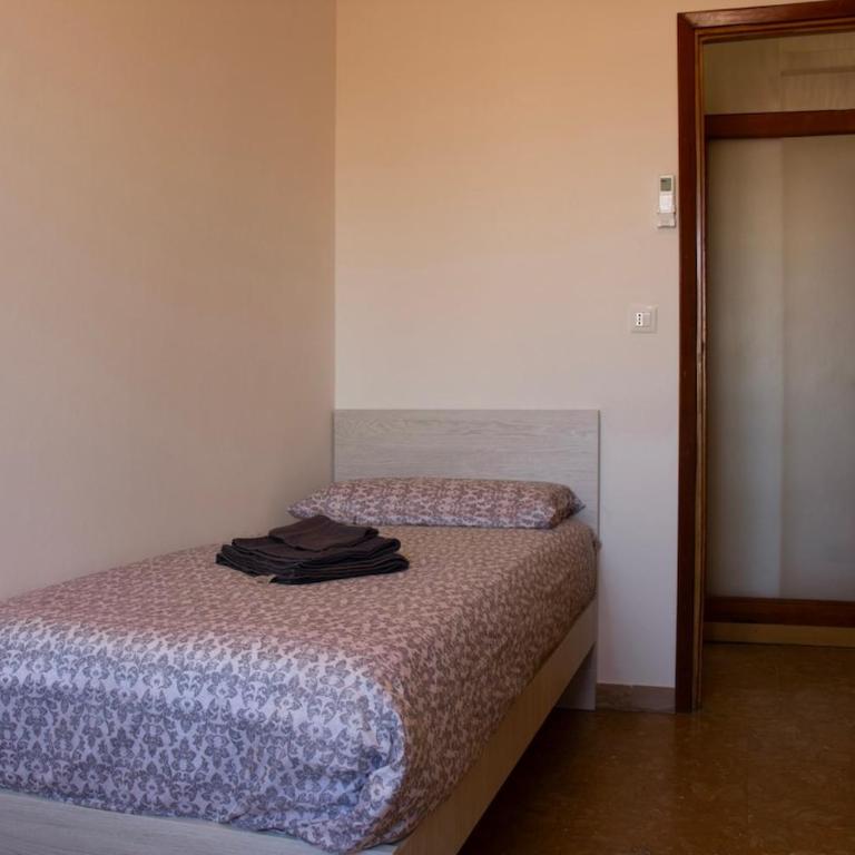 Venezia 15min Bus sotto WiFi A C - Appartamento con 2 Camere da Letto, Balcone e Terrazza - 49