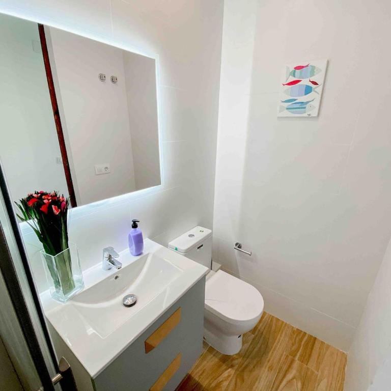 LA CaSita - Two-Bedroom Apartment - 44